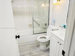 7100 NW 17 111, Plantation FL 33313