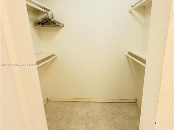 7100 NW 17 111, Plantation FL 33313