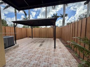 419 SE 32nd Ter, Homestead FL 33033