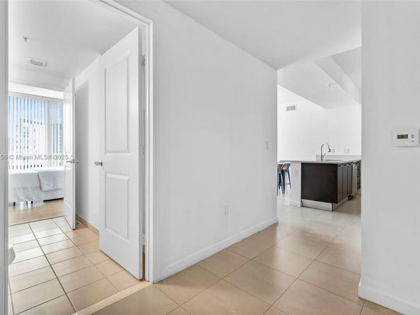 333 NE 24th St 812, Miami FL 33137