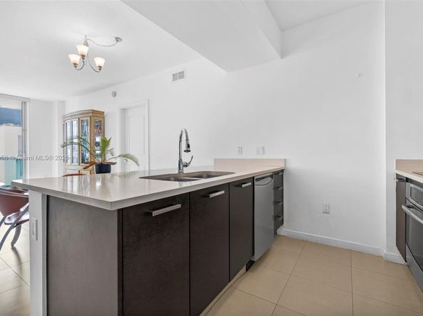 333 NE 24th St 812, Miami FL 33137