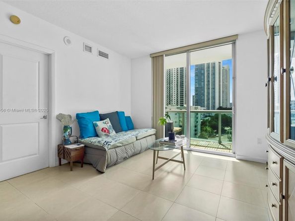 333 NE 24th St 812, Miami FL 33137