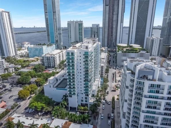 333 NE 24th St 812, Miami FL 33137
