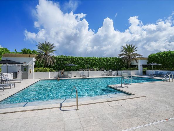4100 Salzedo St 916, Coral Gables FL 33146