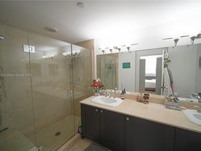 4100 Salzedo St 916, Coral Gables FL 33146