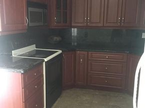 625 E 8th Ct, Hialeah FL 33010