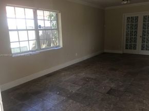 625 E 8th Ct, Hialeah FL 33010