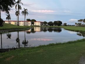 671 S Hollybrook Dr 302, Pembroke Pines FL 33025