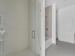 851 NE 1st ave 505, Miami FL 33132