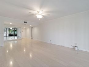 16401 Golf Club Rd 102, Weston FL 33326