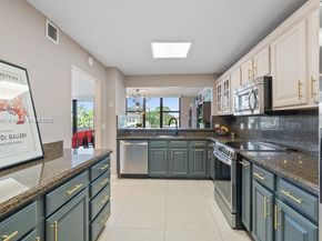 9660 W Bay Harbor Dr 3B, Bay Harbor Islands FL 33154
