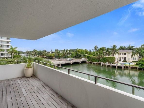 9660 W Bay Harbor Dr 3B, Bay Harbor Islands FL 33154