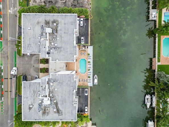 9660 W Bay Harbor Dr 3B, Bay Harbor Islands FL 33154