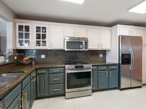 9660 W Bay Harbor Dr 3B, Bay Harbor Islands FL 33154