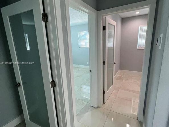 8700 SW 42nd Ter, Miami FL 33165