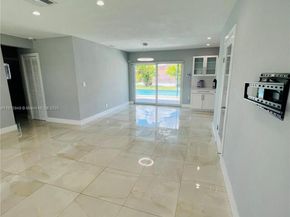 8700 SW 42nd Ter, Miami FL 33165