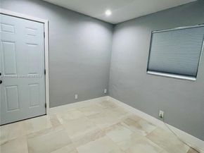 8700 SW 42nd Ter, Miami FL 33165