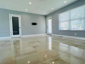 8700 SW 42nd Ter, Miami FL 33165