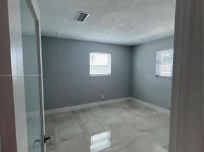 8700 SW 42nd Ter, Miami FL 33165