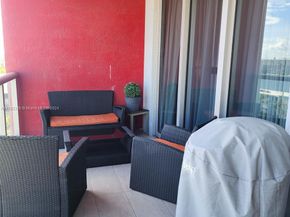 2602 E Hallandale Beach Blvd R805, Hallandale Beach FL 33009