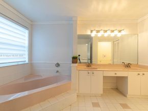 5031 SW 150th Ave, Miramar FL 33027