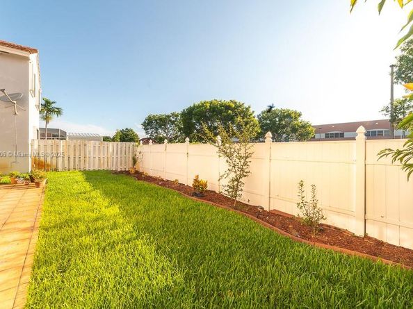 5031 SW 150th Ave, Miramar FL 33027