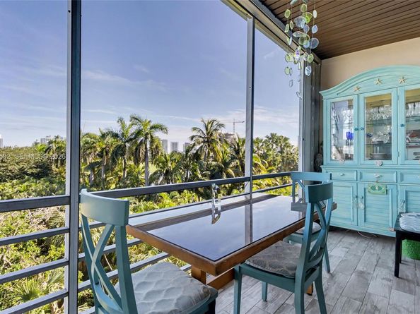 700 NE 14th Ave 501, Hallandale Beach FL 33009