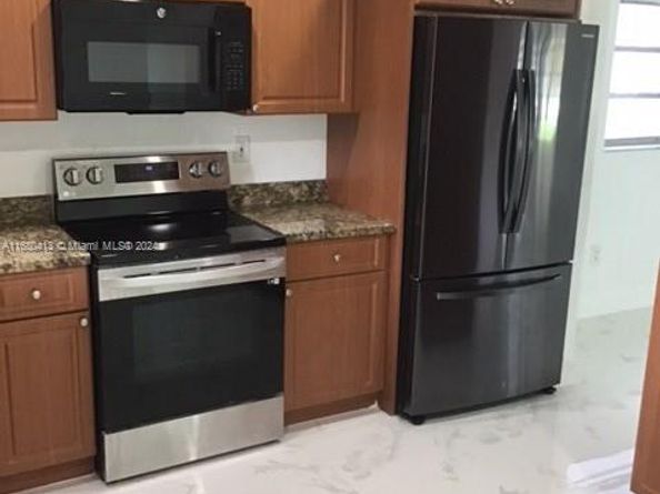 20600 NW 2nd Ct, Miami Gardens FL 33169