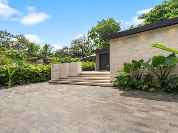 3522 William Ave, Miami FL 33133