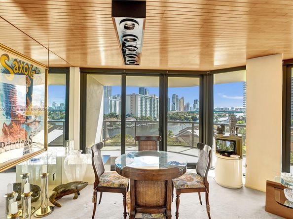 19667 Turnberry Way 7B, Aventura FL 33180