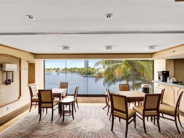 19667 Turnberry Way 7B, Aventura FL 33180