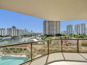 19667 Turnberry Way 7B, Aventura FL 33180