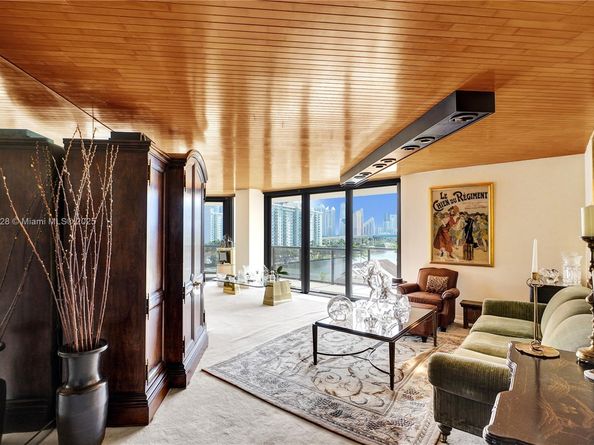 19667 Turnberry Way 7B, Aventura FL 33180