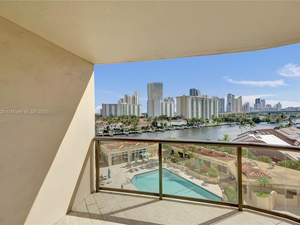 19667 Turnberry Way 7B, Aventura FL 33180