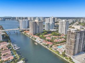 19667 Turnberry Way 7B, Aventura FL 33180