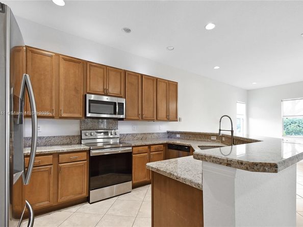 4339 W Whitewater Ave, Weston FL 33332