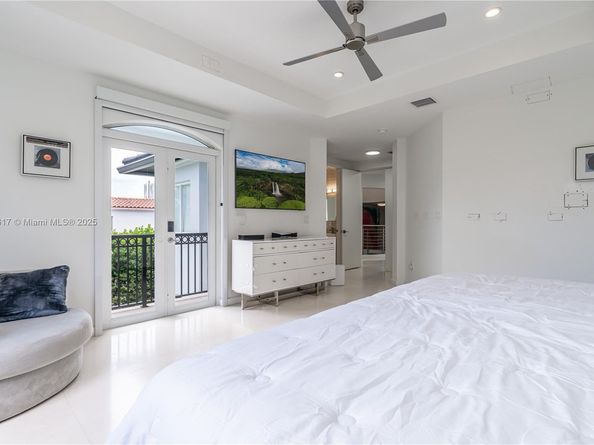 5978 Alton Rd, Miami Beach FL 33140