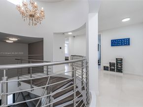 5978 Alton Rd, Miami Beach FL 33140