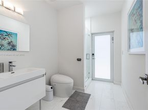 5978 Alton Rd, Miami Beach FL 33140