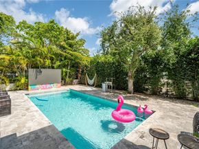5978 Alton Rd, Miami Beach FL 33140