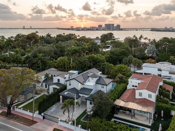 5978 Alton Rd, Miami Beach FL 33140