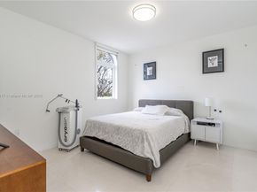 5978 Alton Rd, Miami Beach FL 33140