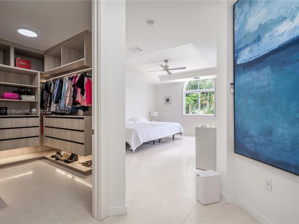 5978 Alton Rd, Miami Beach FL 33140