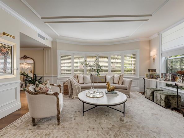 618 Valencia Ave 101, Coral Gables FL 33134