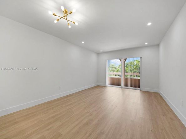 8101 Camino Real C320, Miami FL 33143