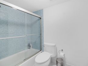 1621 Collins Ave 710, Miami Beach FL 33139