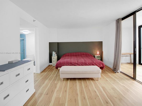 1621 Collins Ave 710, Miami Beach FL 33139