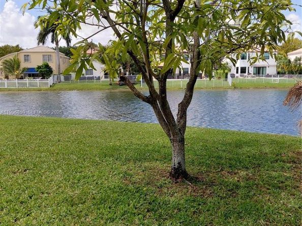 16863 SW 50th St, Miramar FL 33027