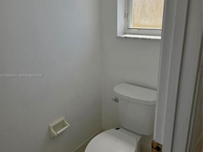 16863 SW 50th St, Miramar FL 33027