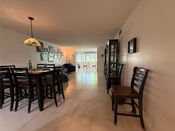 9741 Sunrise Lakes Blvd 107, Sunrise FL 33322